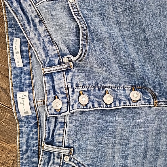 WONDERLY women's sz 12 R jeans button fly high waisted - Picture 2 of 6